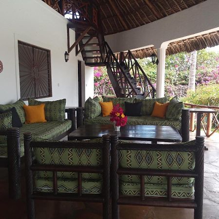 Queen K Cottages Watamu At Chrystal Homes Экстерьер фото