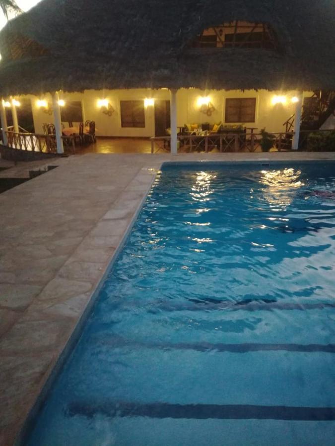 Queen K Cottages Watamu At Chrystal Homes Экстерьер фото